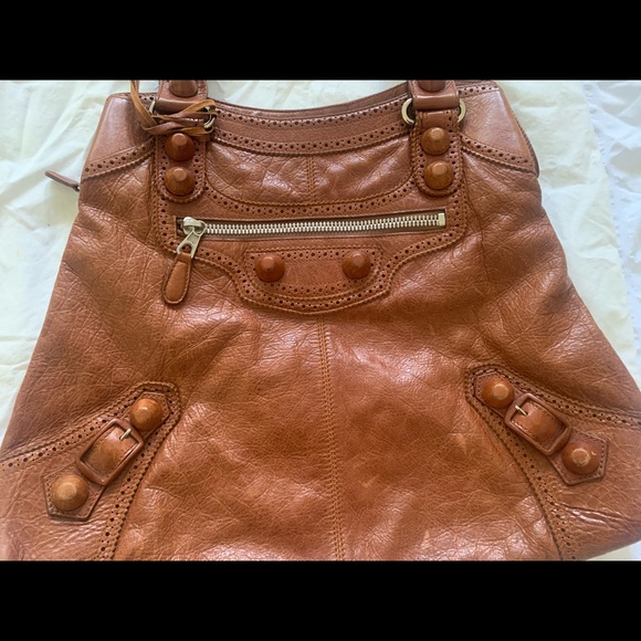 Balenciaga Brown Leather Brief. Size: 16.5”Wx14”Hx3”D. Handle drop: 5.5” - Picture 7 of 16